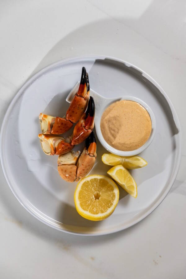 Large Stone Crabs - Image 2